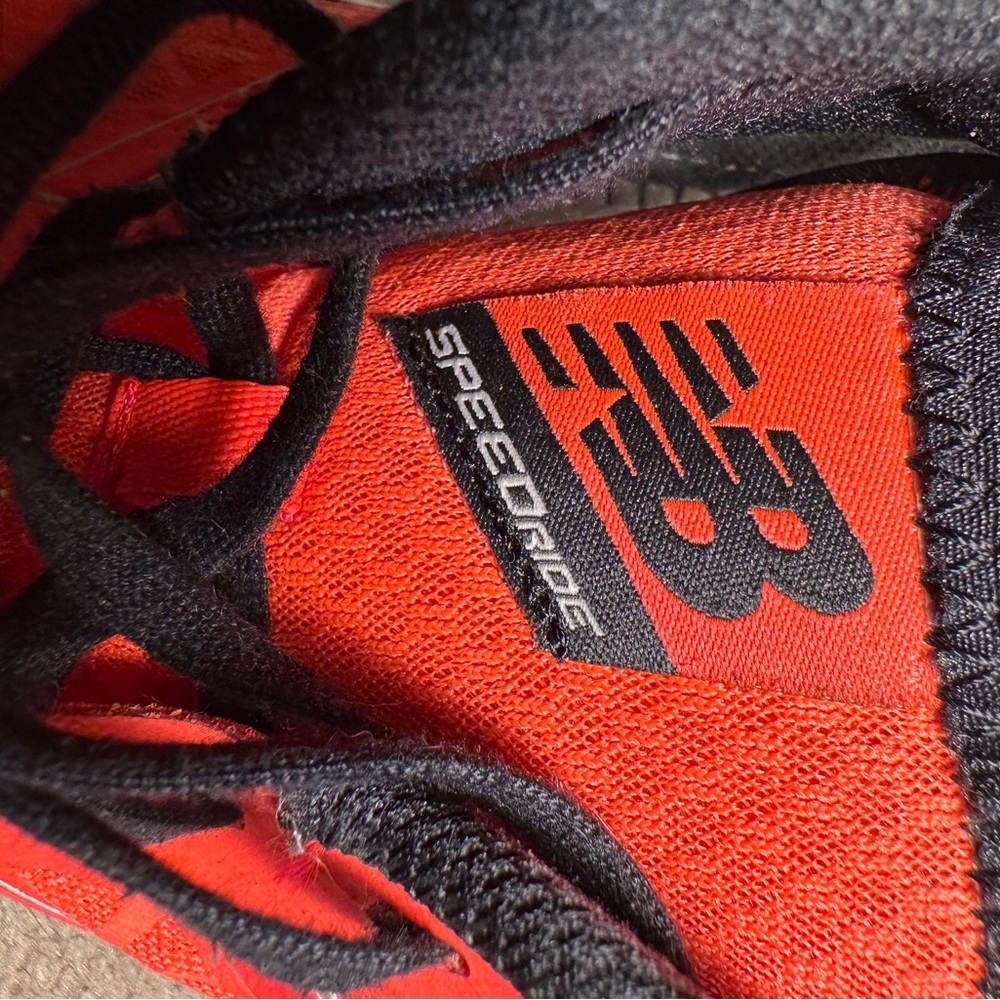 NEW BALANCE 690 v4 SPEED RIDE - RED ATHLETIC SHOES Sz 9.5 - Picture 6 of 9